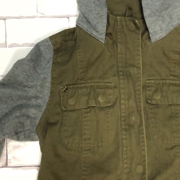 Girls hooded Utility Jacket - Picture 3 of 7